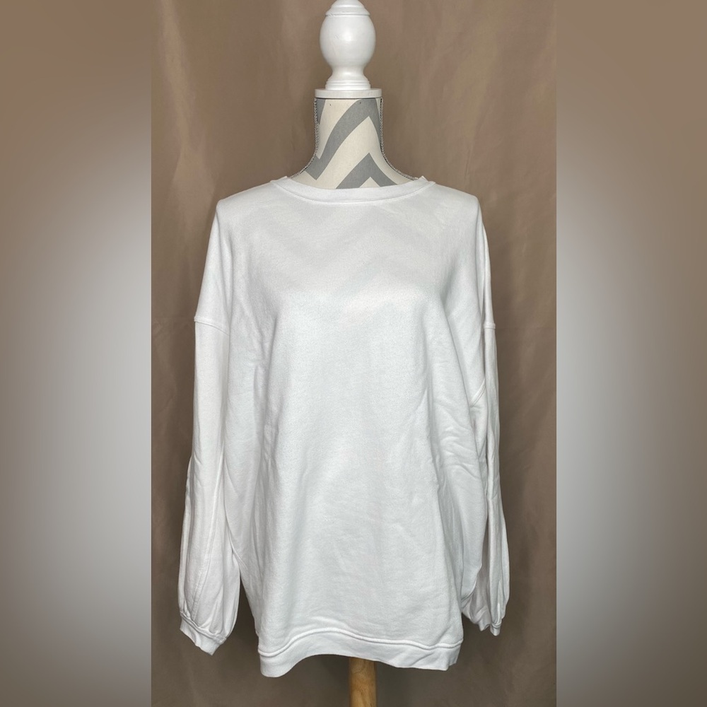 New Aerie Medium White Oversized Sweatshirt
